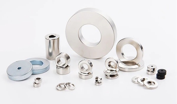 Permanent Magnet Permanent Magnet